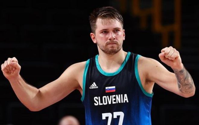 专访鲍曼：“点球杀手”是怎么炼成的 对500场里程碑感到惊讶（鲍曼专访：点球杀手如何炼成？对500场里程碑直言意外）