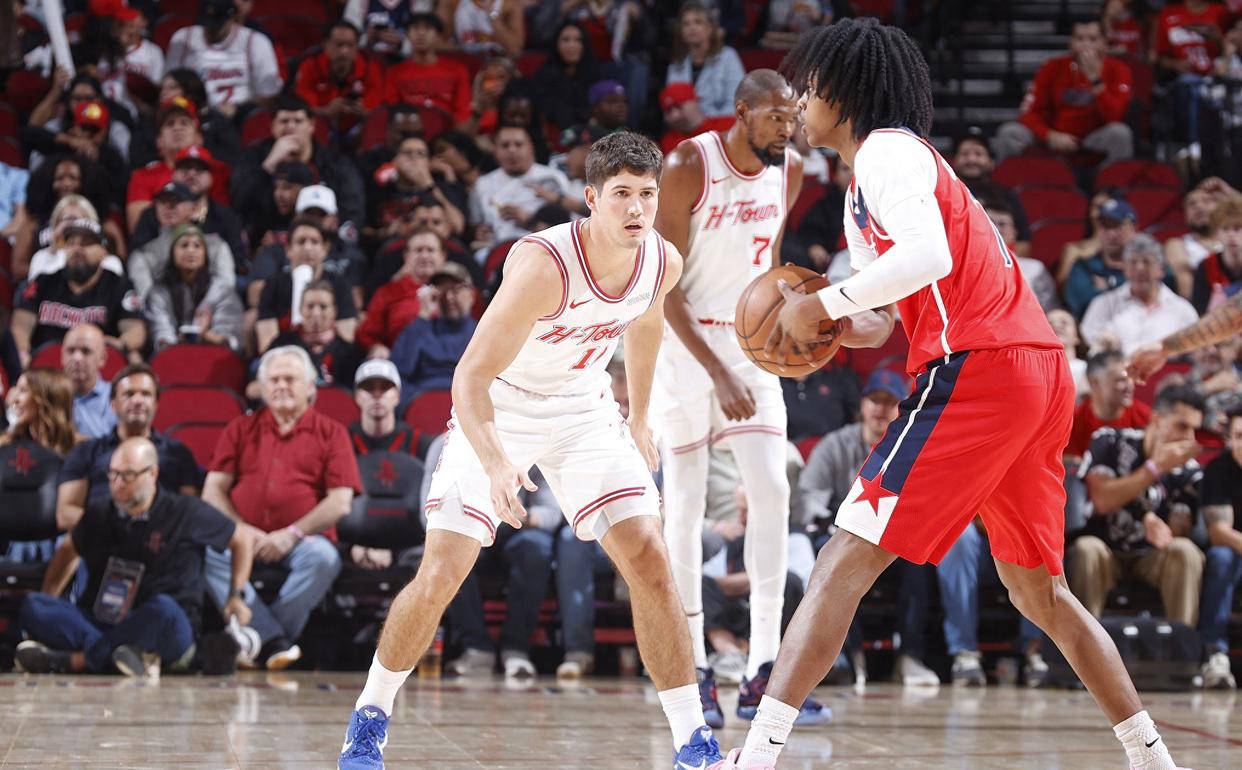 NBA：太阳击败篮网 杜兰特砍下全场最高分（NBA：杜兰特轰全场最高分 太阳力克篮网）