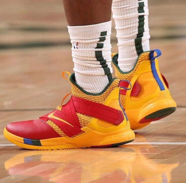 意甲对阵第30支球队球门，劳塔罗当选国米4-0科莫全场最佳（劳塔罗攻破意甲第30个不同对手球门，国米4-0科莫当选全场最佳）