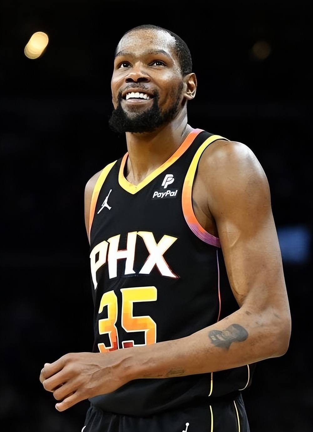 和保罗几周不说话？泰伦·卢：假的，但他被DNP后交流确实不多（传与保罗数周没沟通？泰伦·卢：不属实，但他DNP后交流减少）