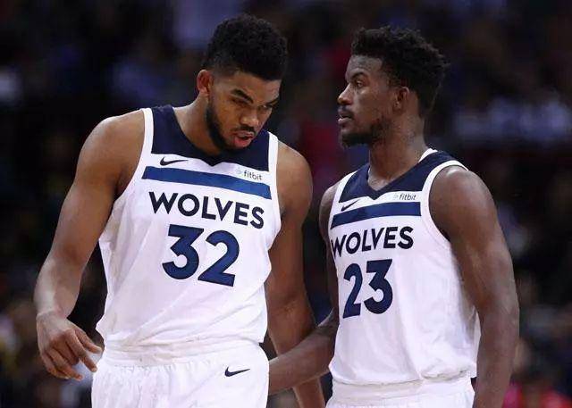 半场：博洛尼亚0-0那不勒斯，乔纳森-罗远射造险（半场战报：博洛尼亚0-0那不勒斯，乔纳森-罗远射险破门）