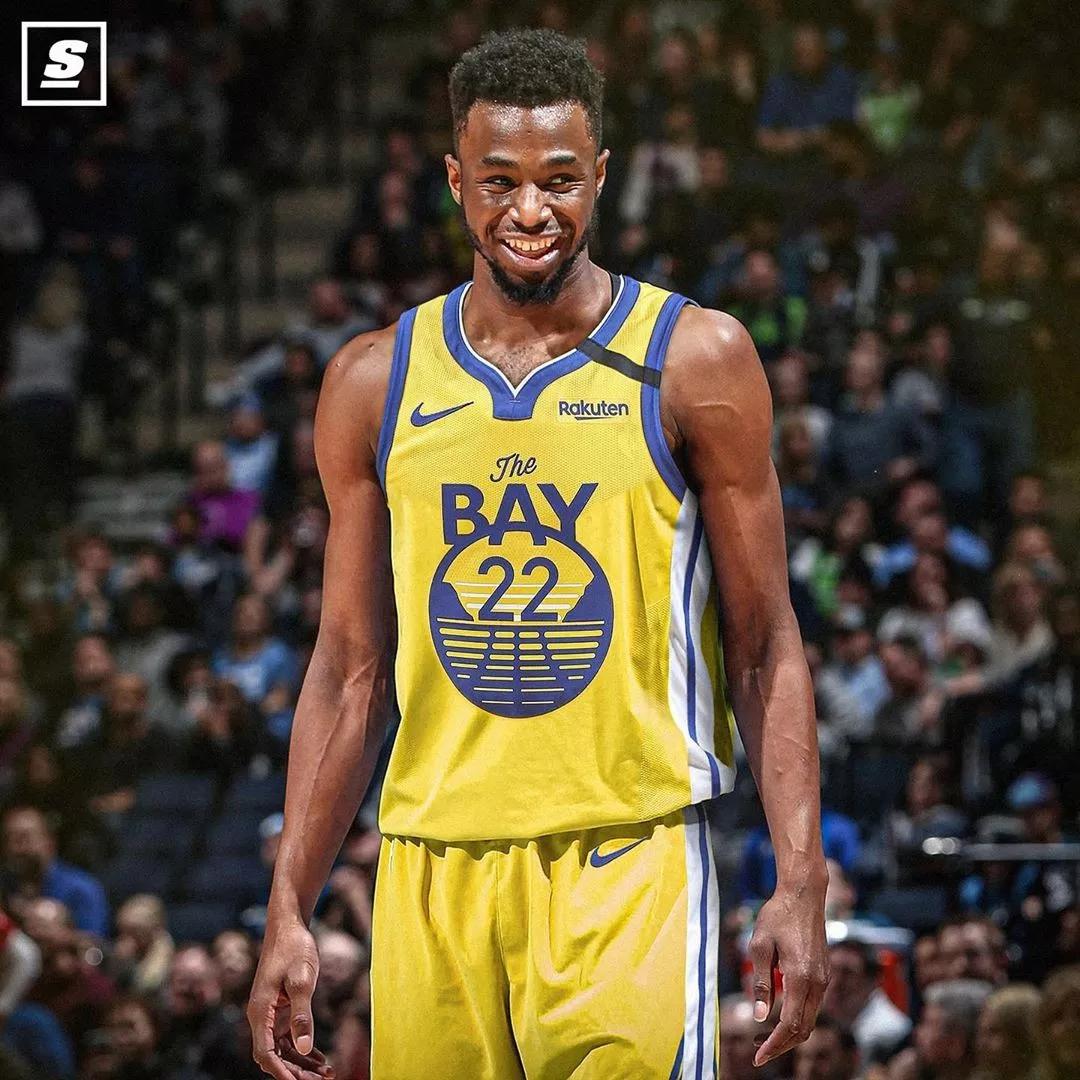 波兰男排公布世锦赛14人名单 主攻位竞争太激烈 1人落选惹争议（波兰男排世锦赛14人名单出炉 主攻竞争白热化 一人落选引争议）