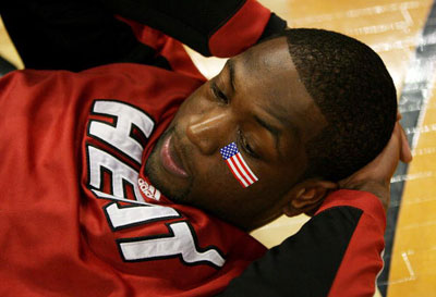 建队基石！武磊、颜骏凌等7人随海港四夺中超冠军（海港四夺中超冠军，武磊、颜骏凌等7人成队中流砥柱）