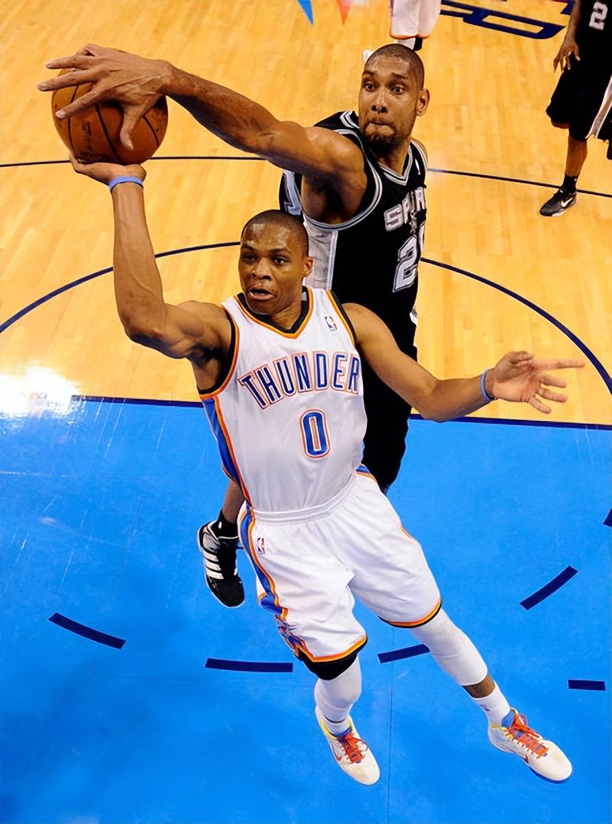 雷迪克：对面的三分把我们打爆了，但我很满意队员的拼搏精神（雷迪克：虽被对手三分打穿，但我肯定队员的拼劲）