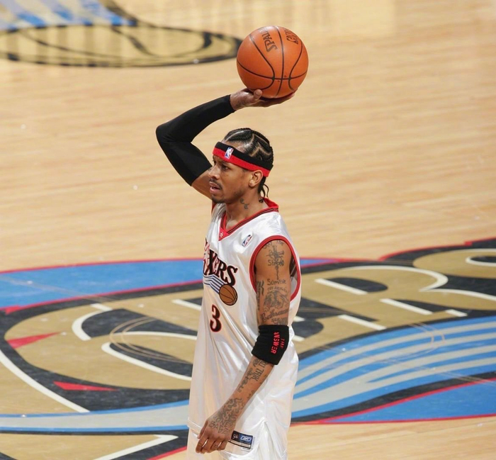 亚冠精英赛第五轮最佳球员候选：周定洋入选，林加德在列（亚冠精英赛第5轮最佳球员候选出炉：周定洋入围，林加德上榜）