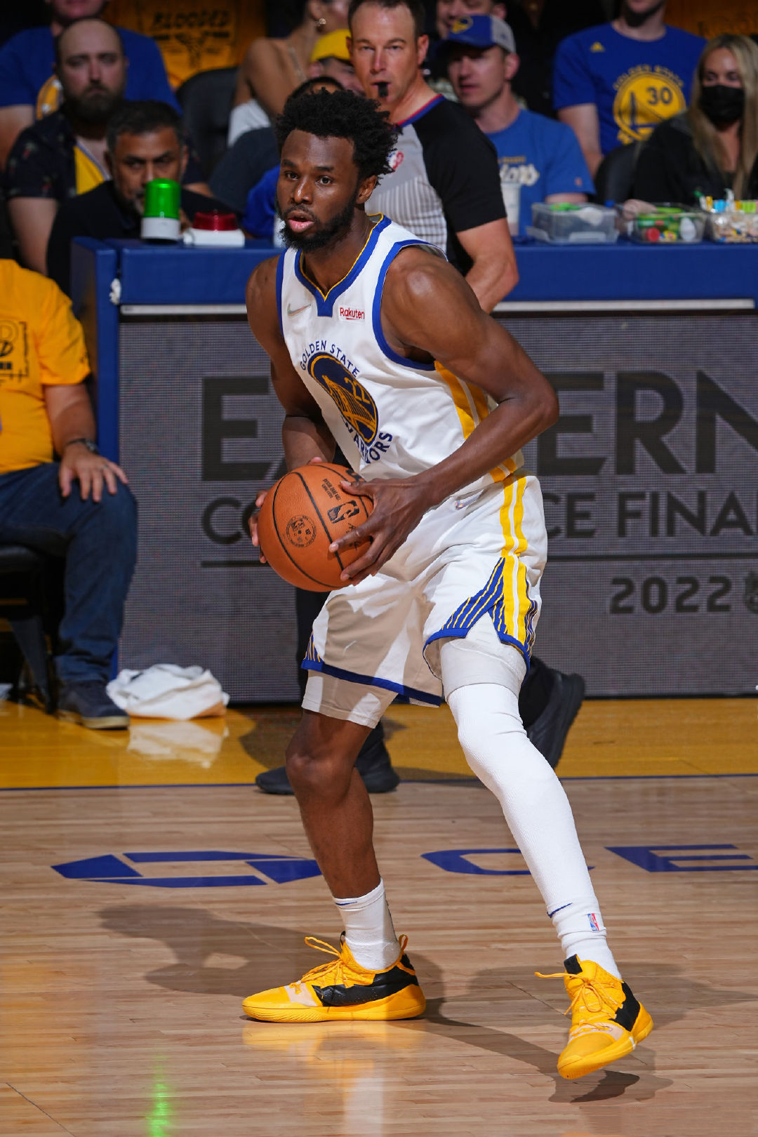 加纳国脚弗朗西斯已经在日本接受手术，之后将返回法国康复（加纳国脚弗朗西斯已在日本完成手术，将赴法国康复）