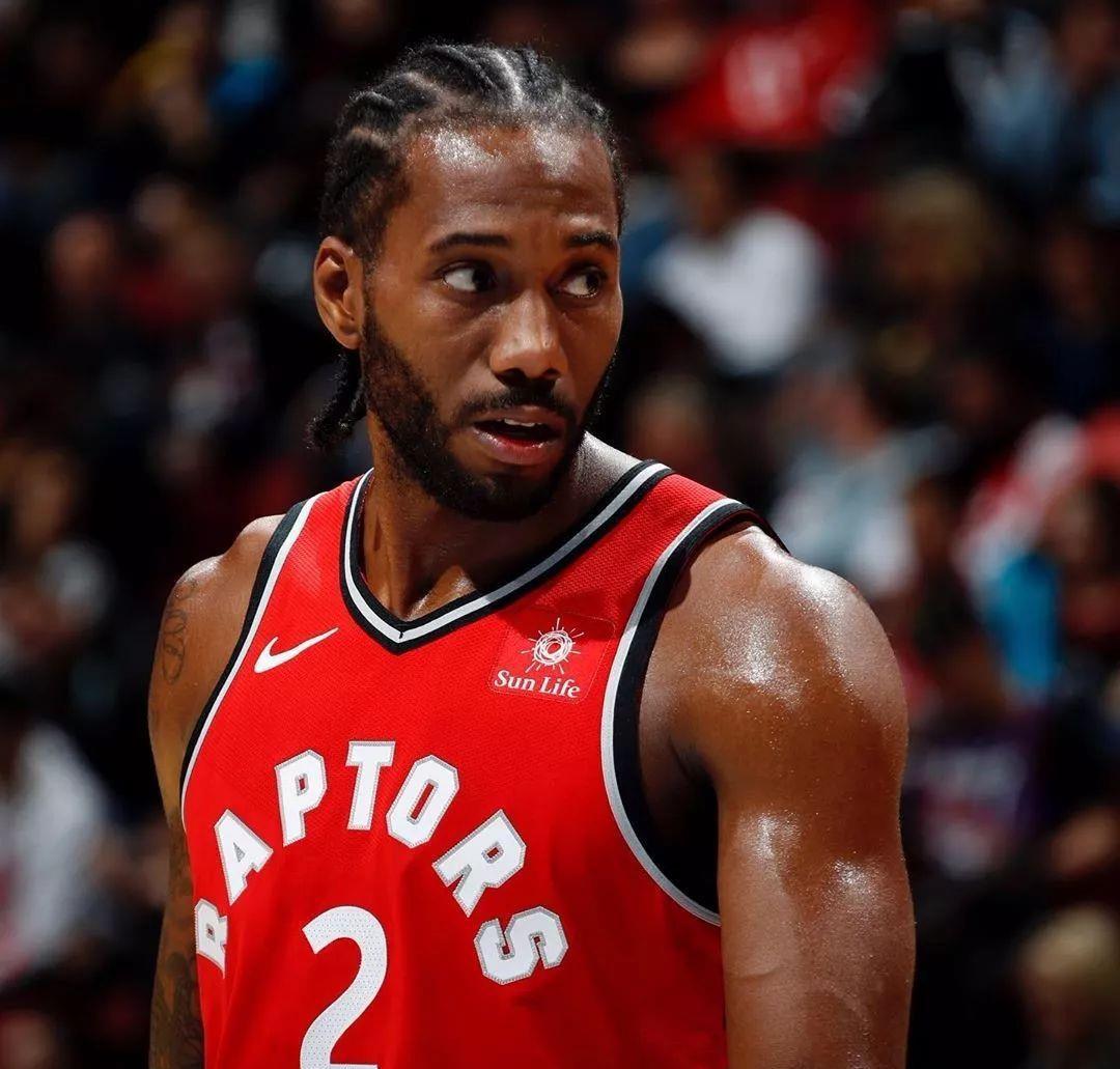 记者：纽卡和桑德兰有意贡多齐，拉齐奥估价2500-3000万欧（记者称纽卡、桑德兰有意引进贡多齐，拉齐奥要价2500万至3000万欧元）